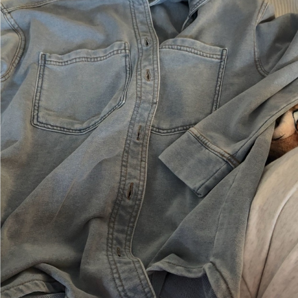 Casual Gray Button-Up Shirt